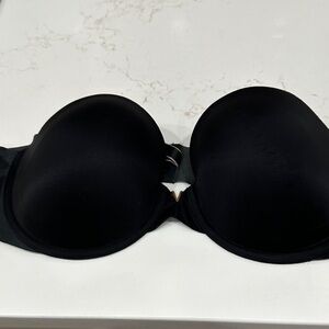 Victoria’s Secret Elegant Black Padded Strapless Bra Size 38C